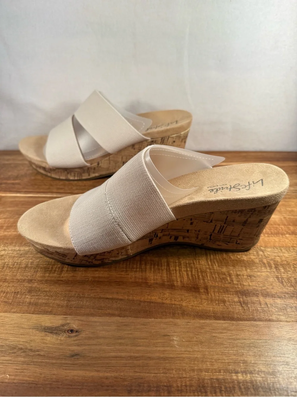 Life Stride Parigi Cork Wrapped Wedge Sandals Cream Size 8 NWOT